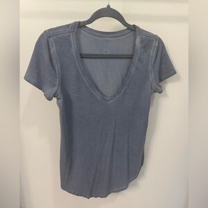 Lululemon love V-neck T-shirt